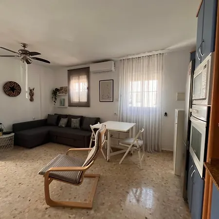 Daire Precioso En El Centro De Conil Familias, Parejas Y Grupos