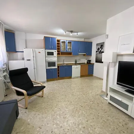 Precioso En El Centro De Conil Familias, Parejas Y Grupos *